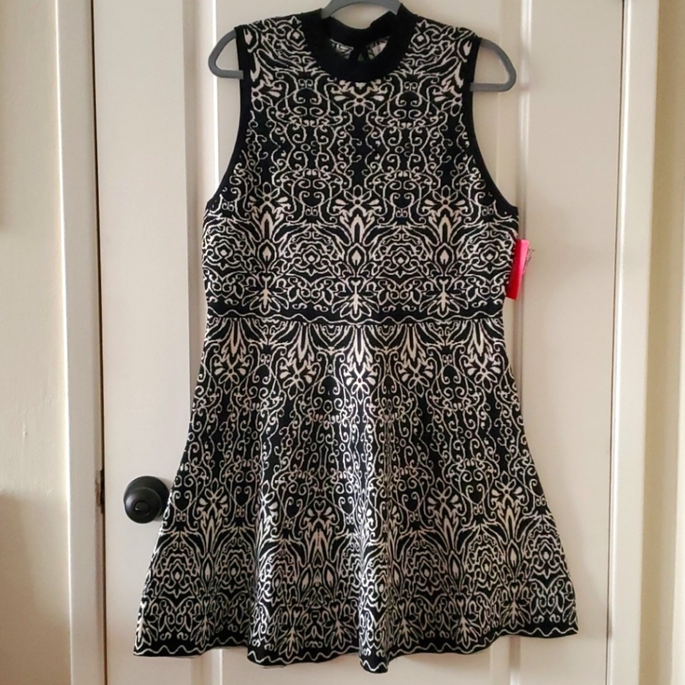 Black and cream knit dress